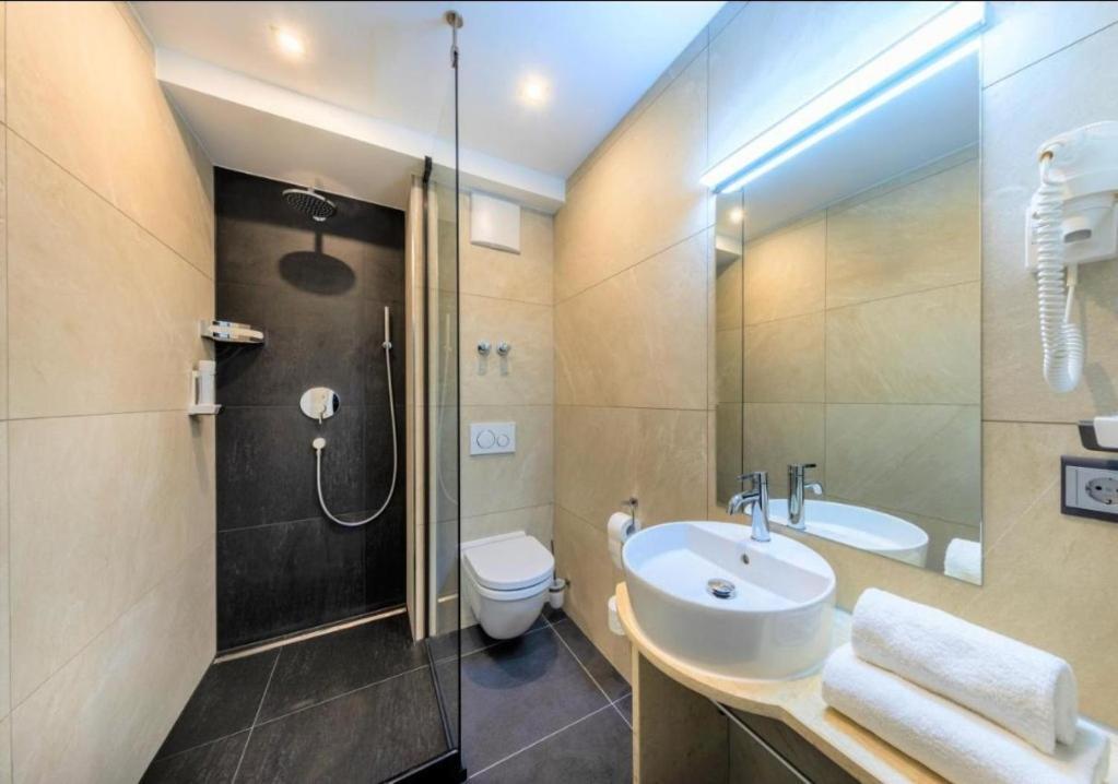 Hotel Business Bay Das Ehemalige Staycation Hotel Sindelfingen Eksteriør bilde