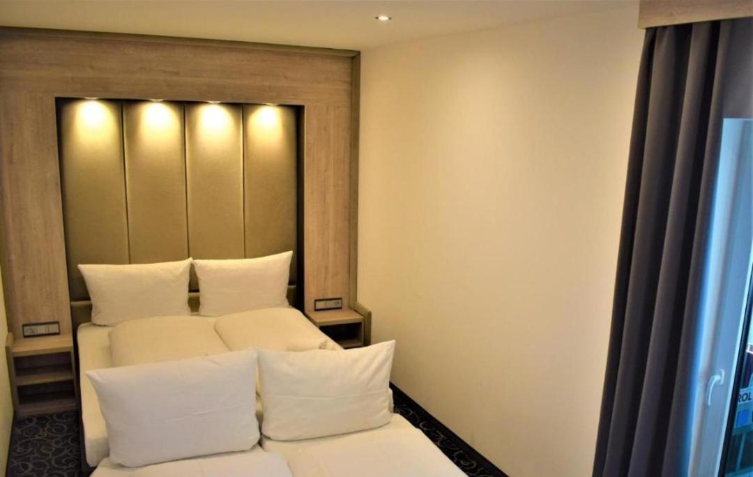 Hotel Business Bay Das Ehemalige Staycation Hotel Sindelfingen Eksteriør bilde